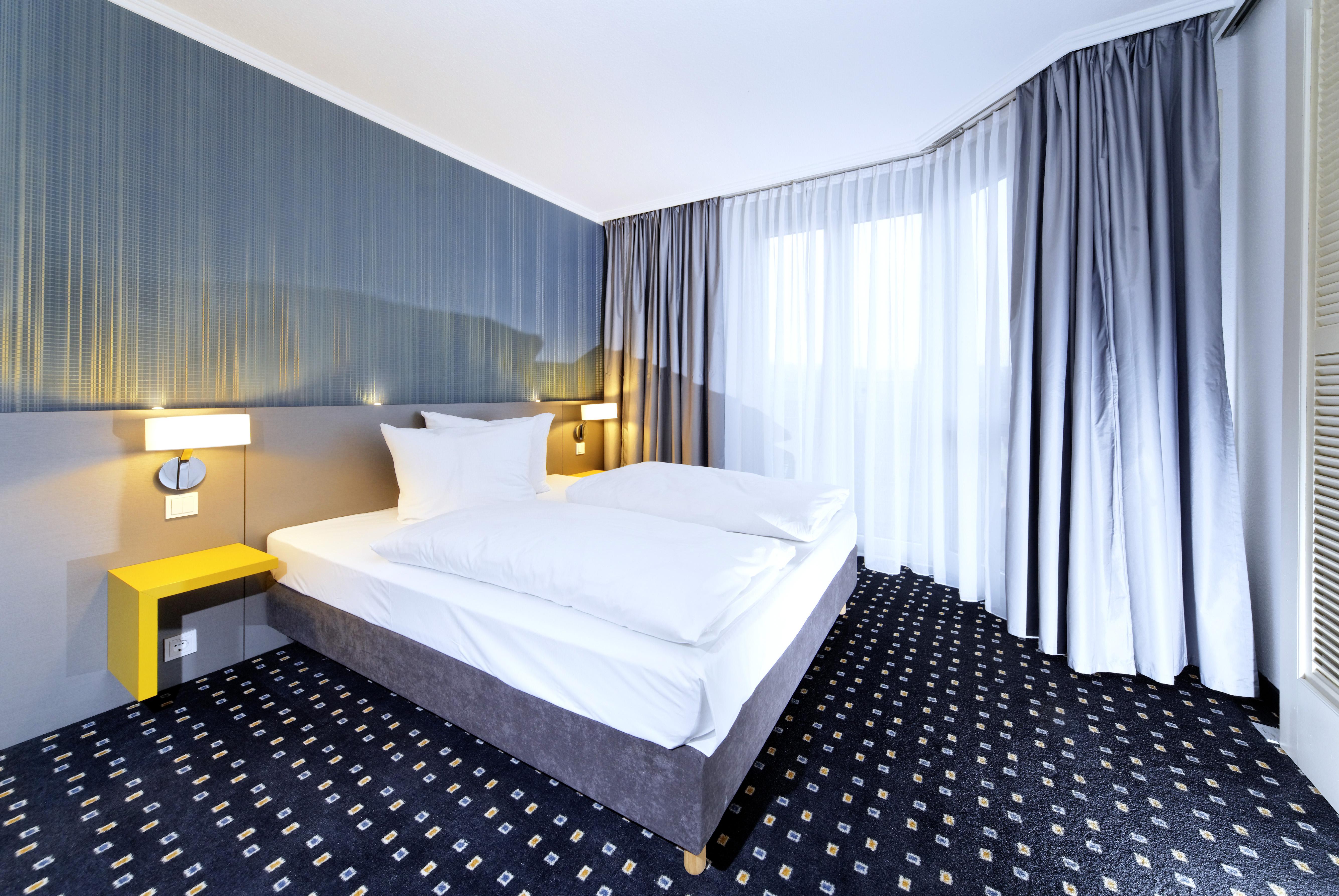 Ibis Styles Stuttgart Hotel Bagian luar foto