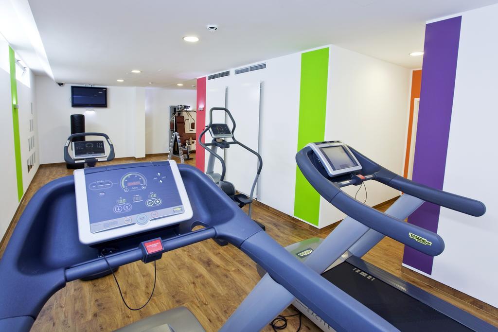 Ibis Styles Stuttgart Hotel Bagian luar foto